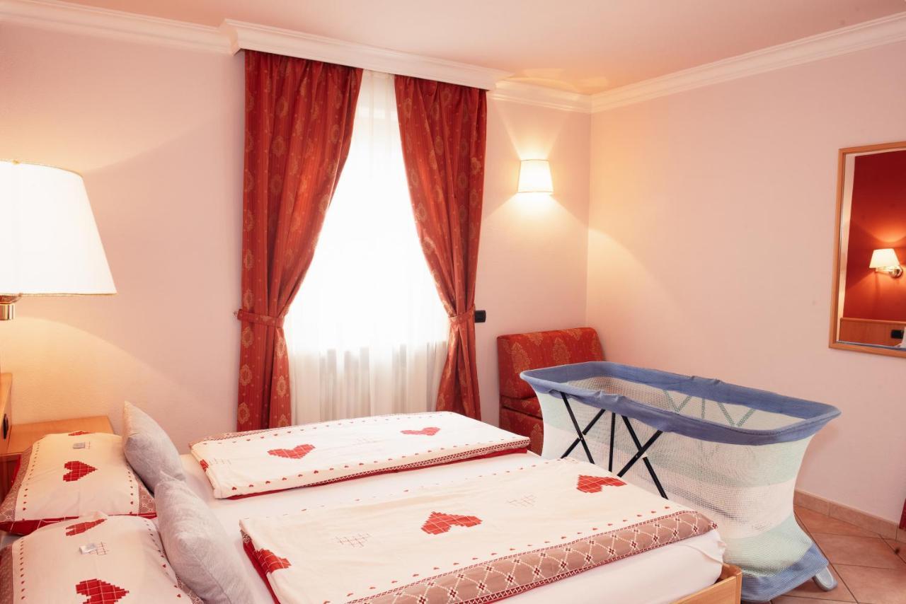 Hotel Garni Rin Da Rin ليفينو المظهر الخارجي الصورة